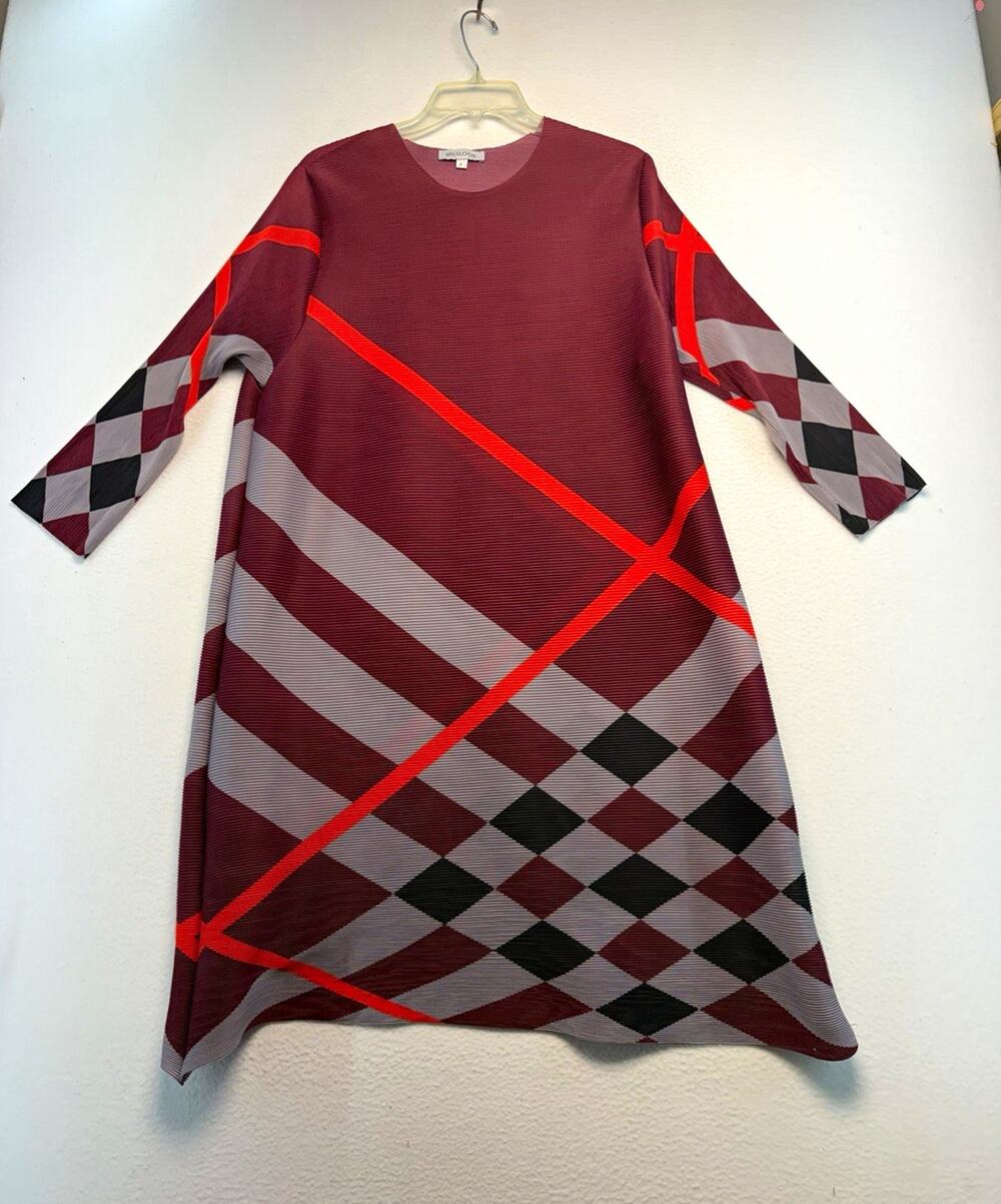 MISSLOOK Women Size F (L) Burgundy Geometric Pleated Shift Dress Y2K futuristic